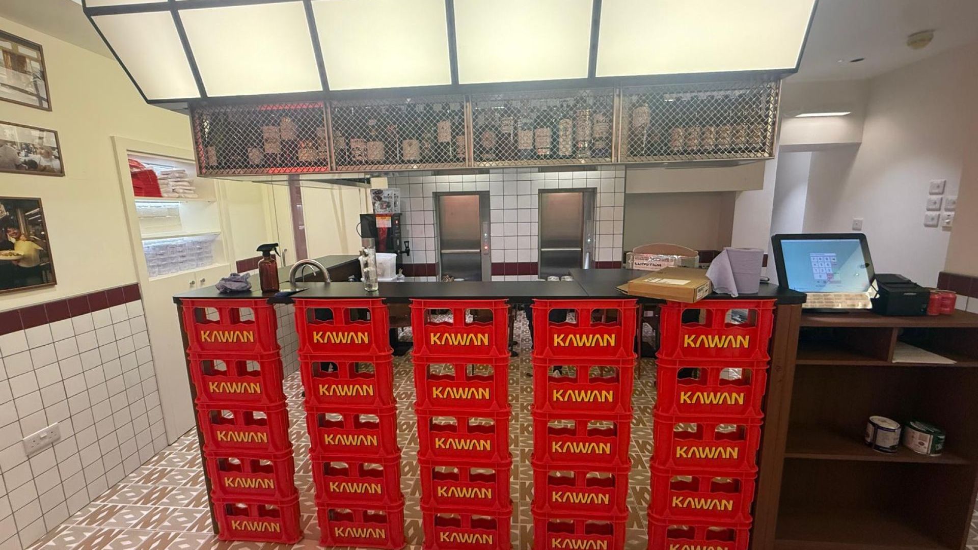 chinatown kawan by uncle roger crates 