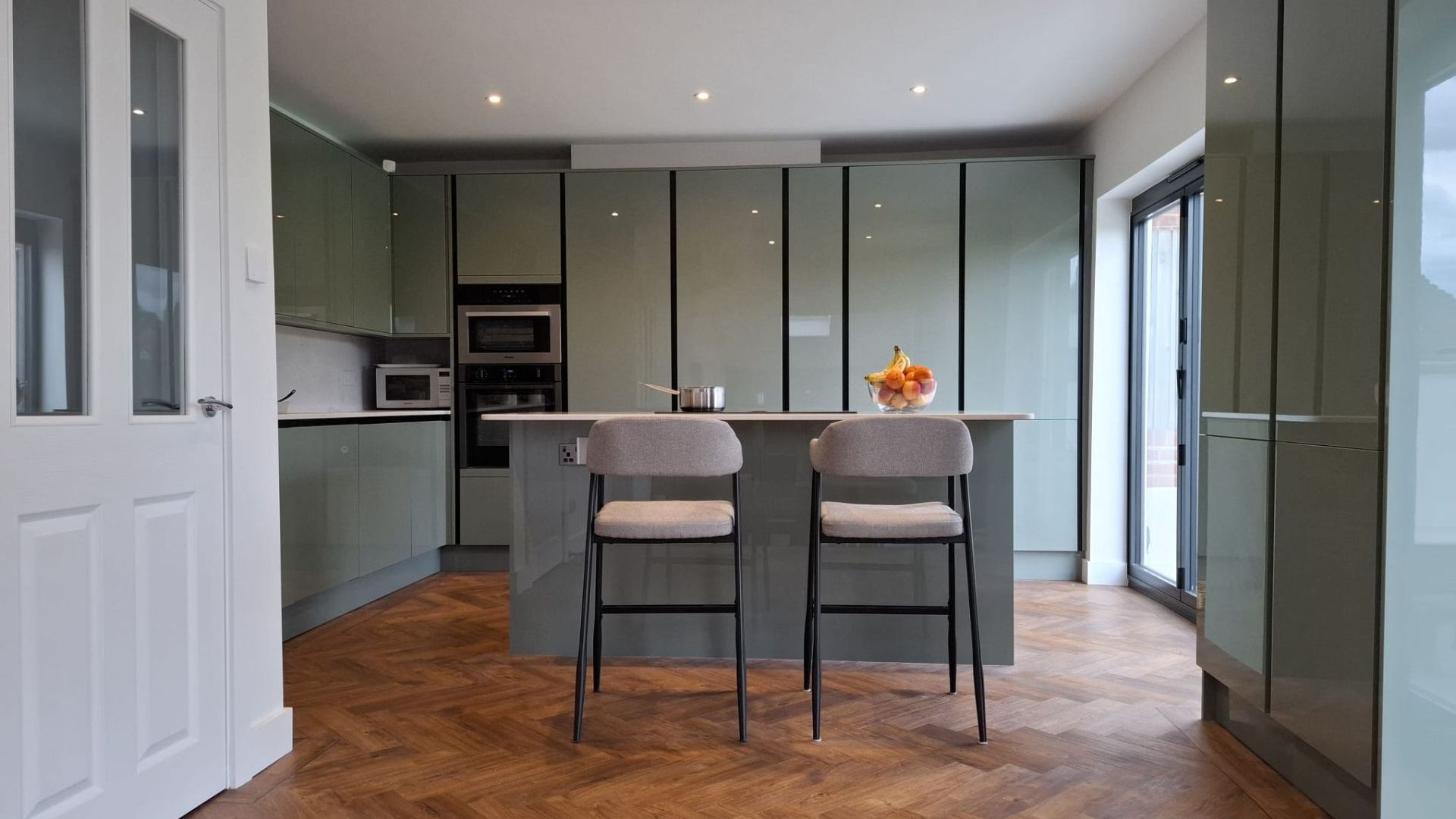 hi-spec kitchen 
