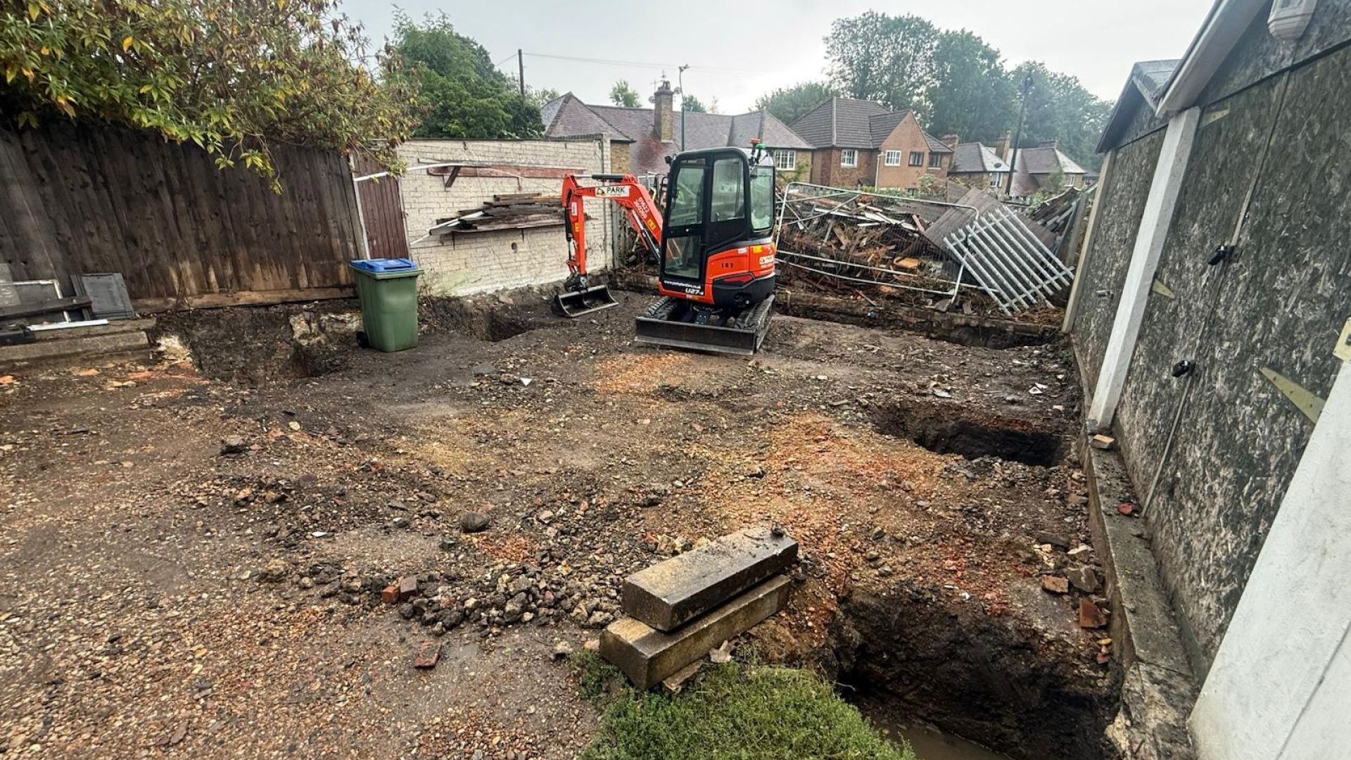 sevenoaks permeable driveway Digger