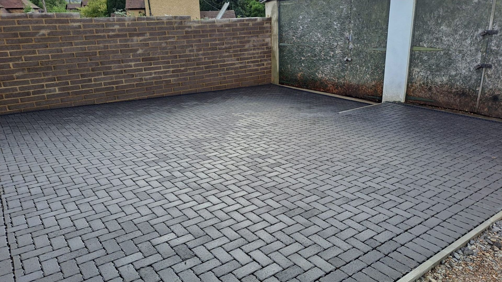 Sevenoaks permeable driveway complete