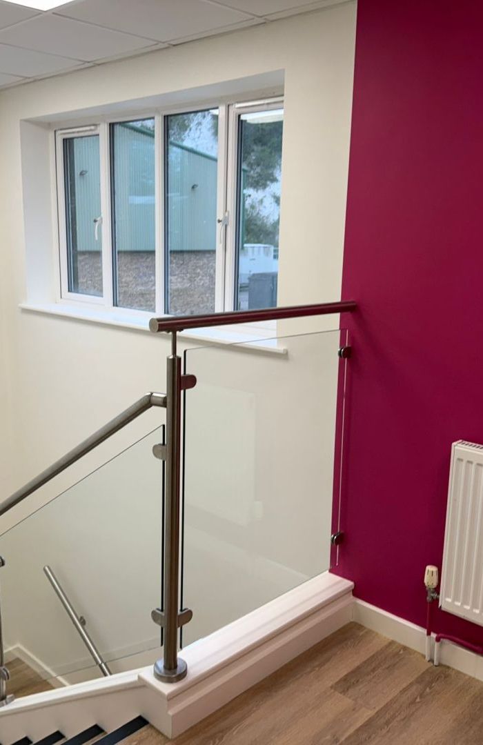 stairway landing painting decoration magenta 