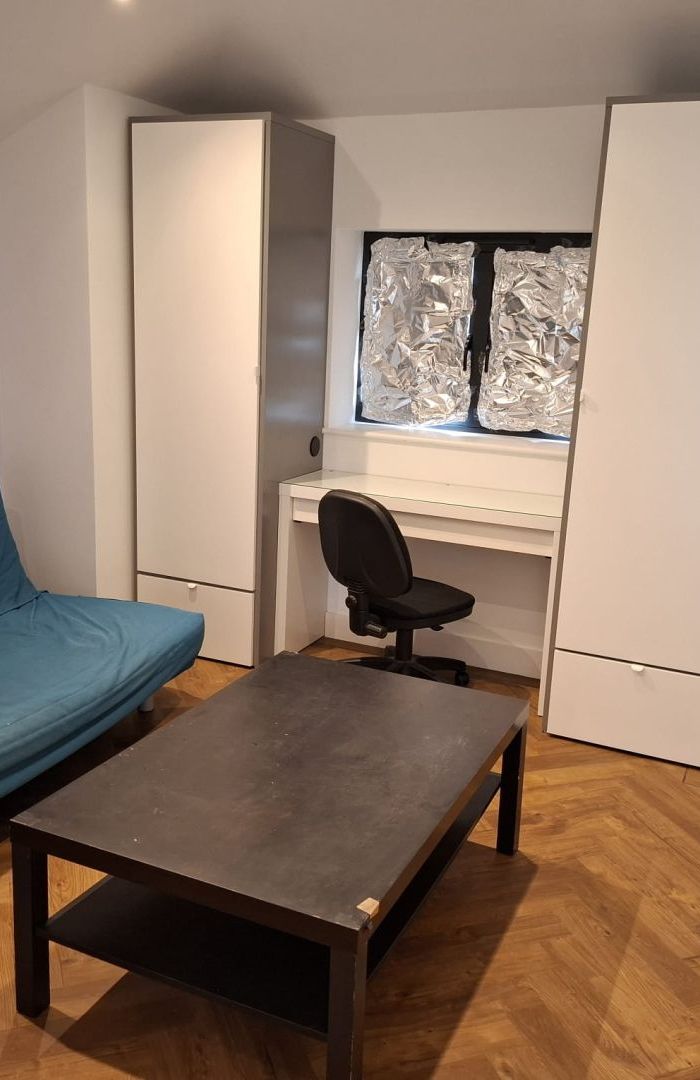 guest bedroom