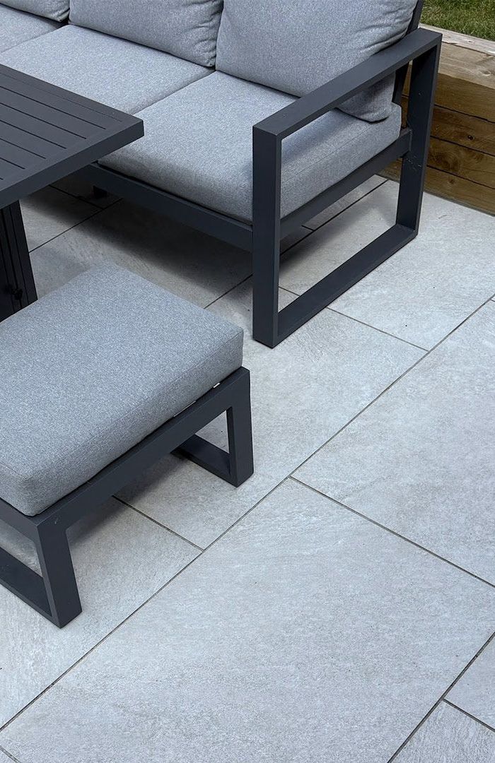 Doric Close Bifold Doors & Garden