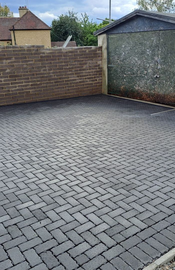 Sevenoaks permeable driveway complete