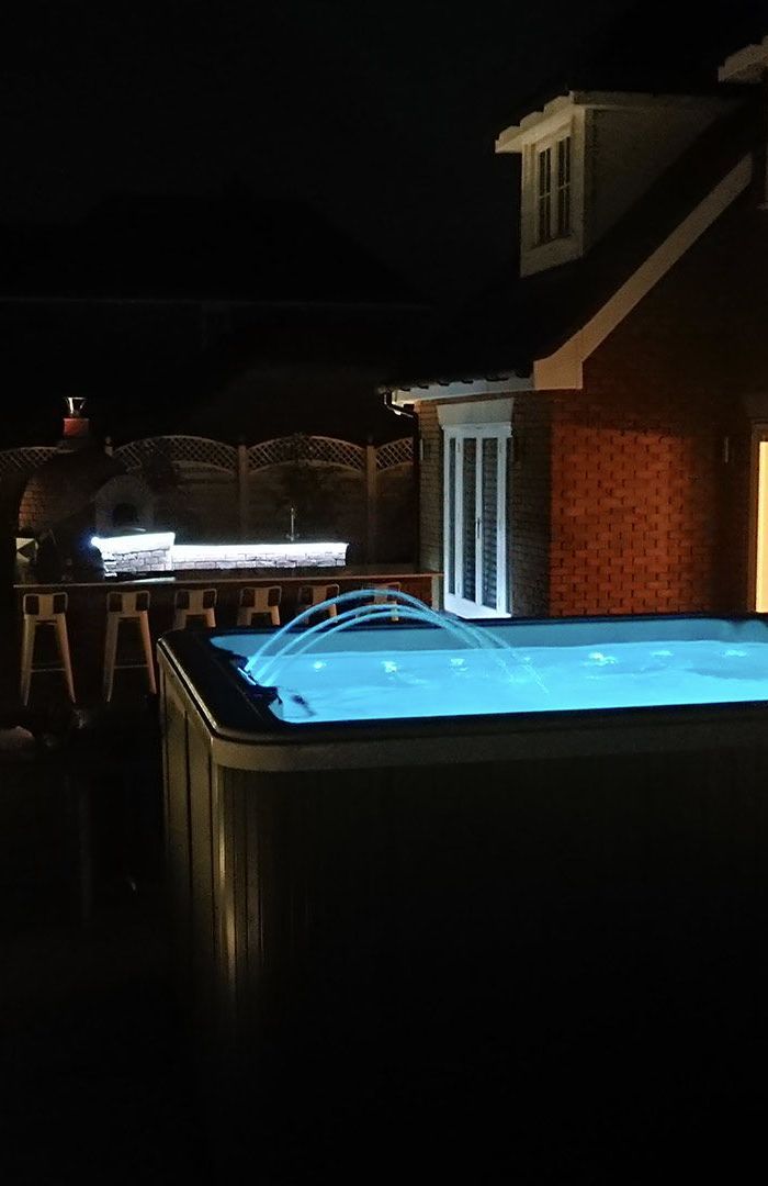 Cinema Room, Outdoor Kitchen & Spa